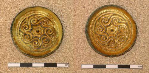 Pair of saucer brooches from G 1348