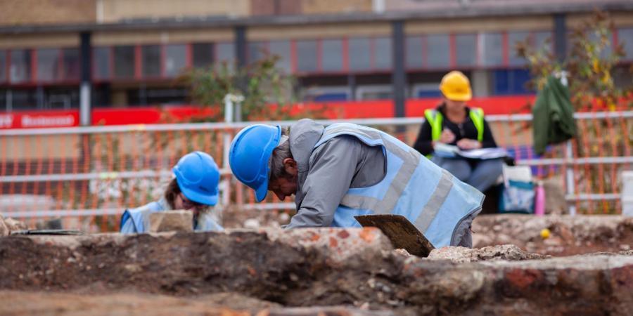 Volunteers excavating Sheffield Castle
