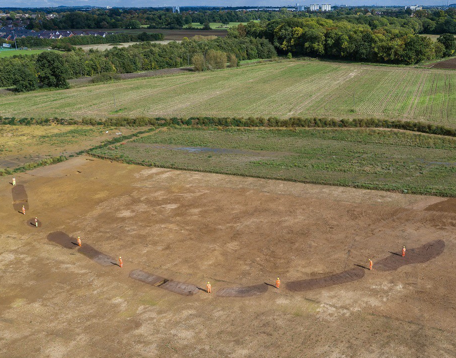 Major Neolithic ceremonial enclosure is uncovered in sight of Windsor