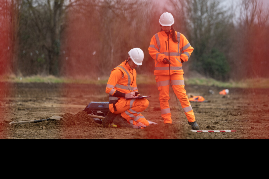 Archaeologists working on site 