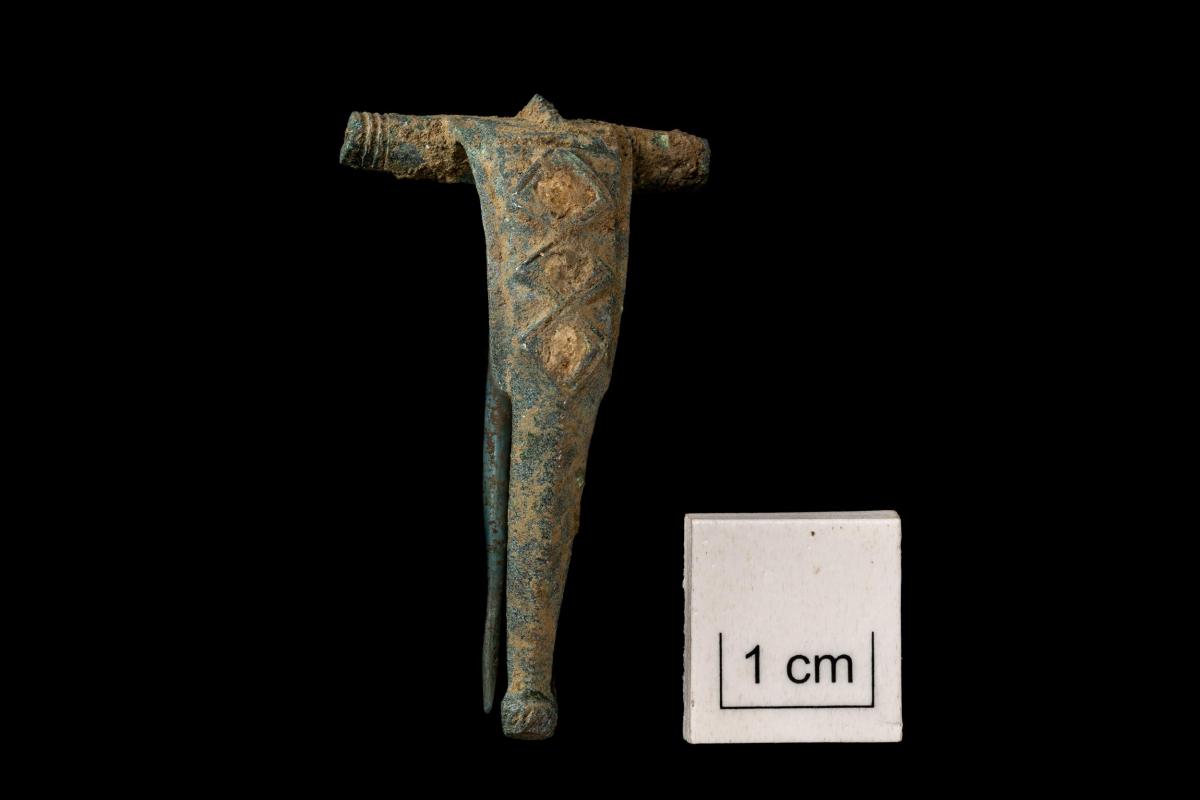 Copper alloy T-shaped brooch dating between AD60 - 150