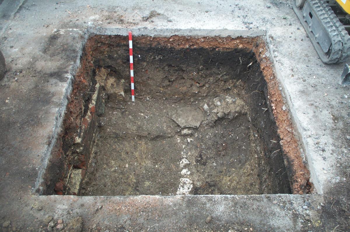 Endless Street Test Pit 3, containing wall foundations