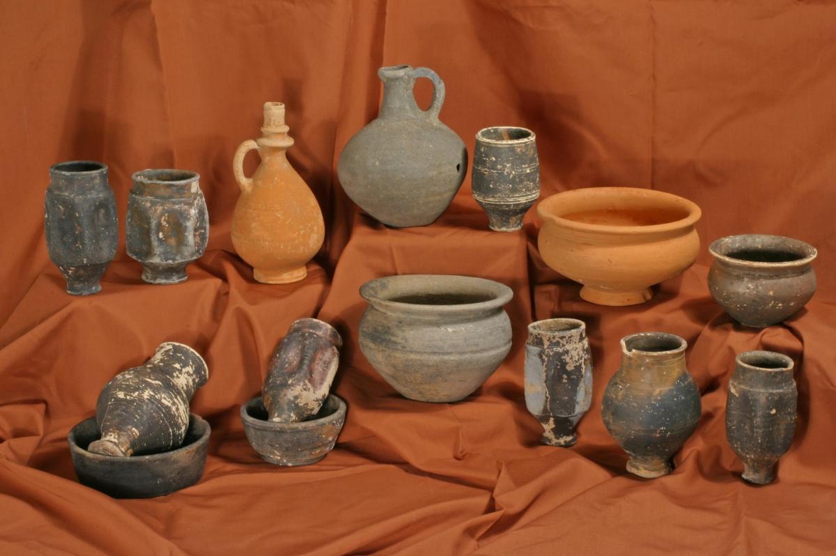 Selection of Roman pottery from Amesbury Down