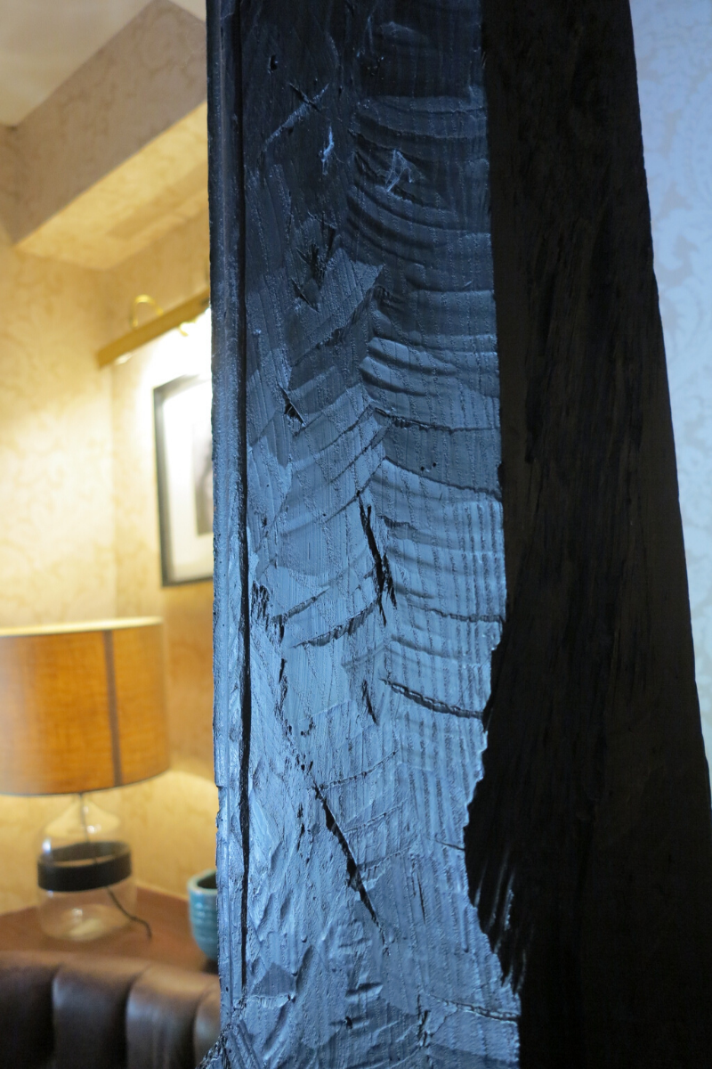 Marks hewn into the timber framework