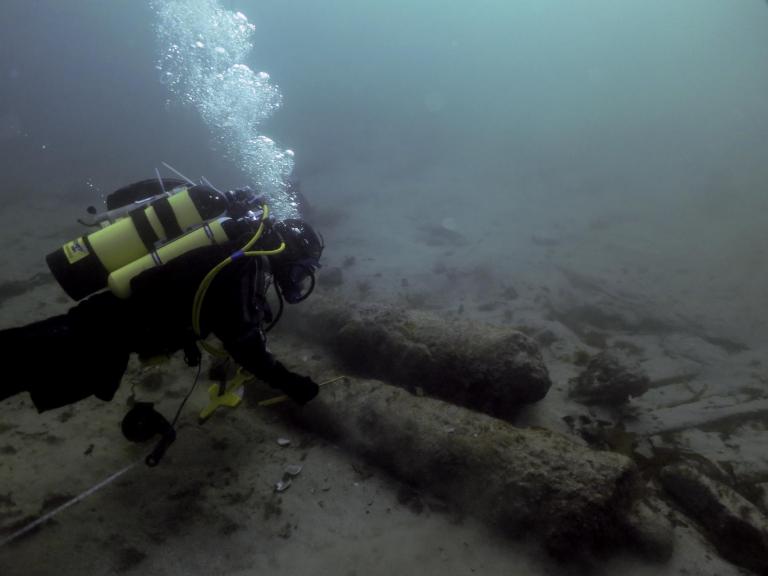 Measuring canons on the Drumbeg wreck site