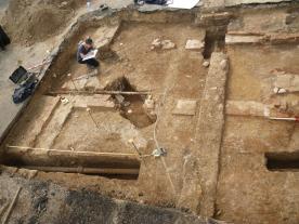 Recording archaeological features at Newmarket
